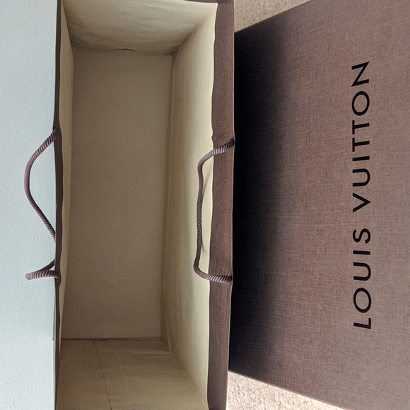 Vintage Louis Vuitton handbag box and retail bag - Picture 2 of 4